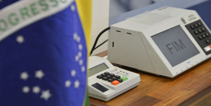 Site que coleta as assinaturas em defesa da democracia sofre tentativas de invasão